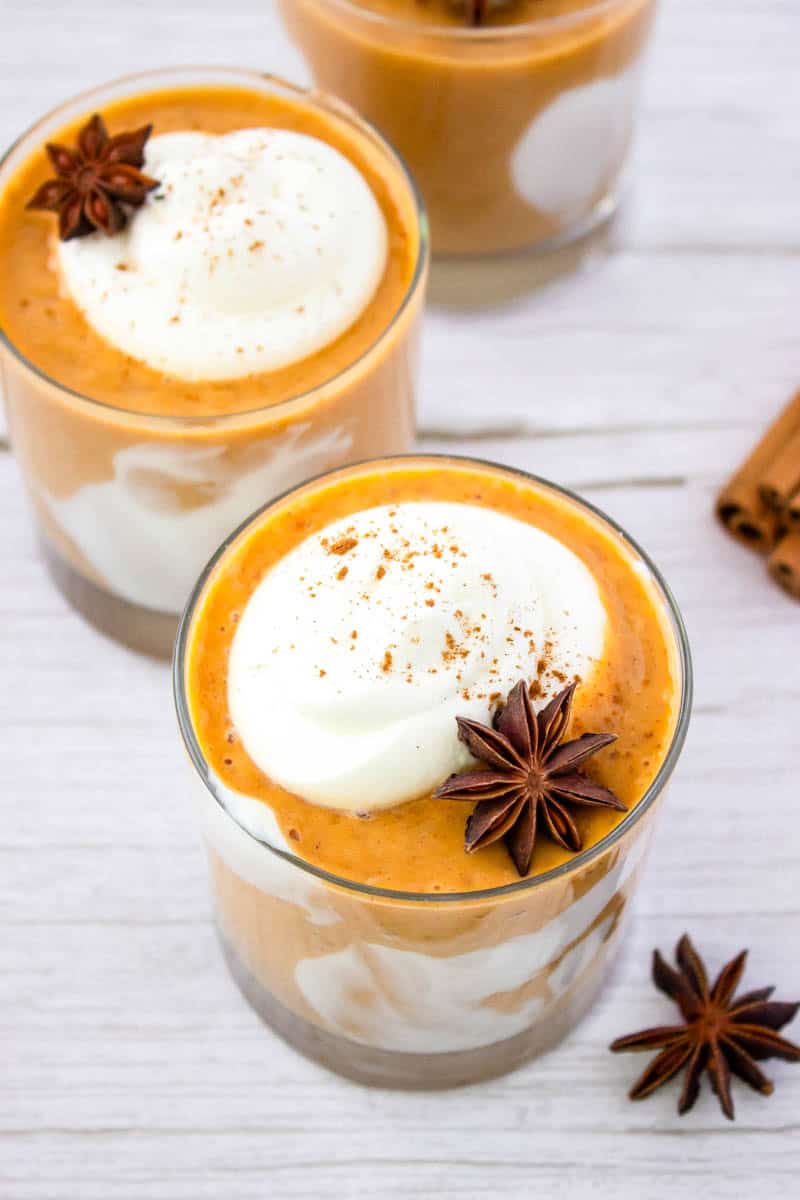 Overhead shot of the pumpkin pie smoothie.
