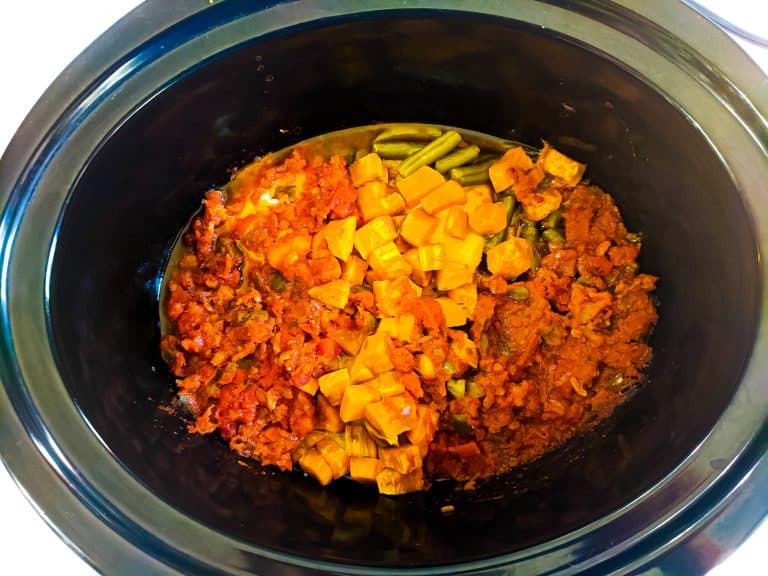 Slow Cooker Chicken with Vegetables
