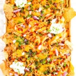 Tray with bbq chicken nachos